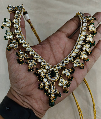 Gold Green Kundan Nacklace Shiza sets