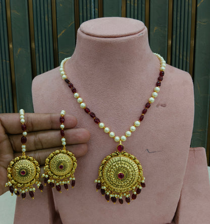 Gold Maroon Jadau Punjabi Style Pendant Mehak Necklace Set
