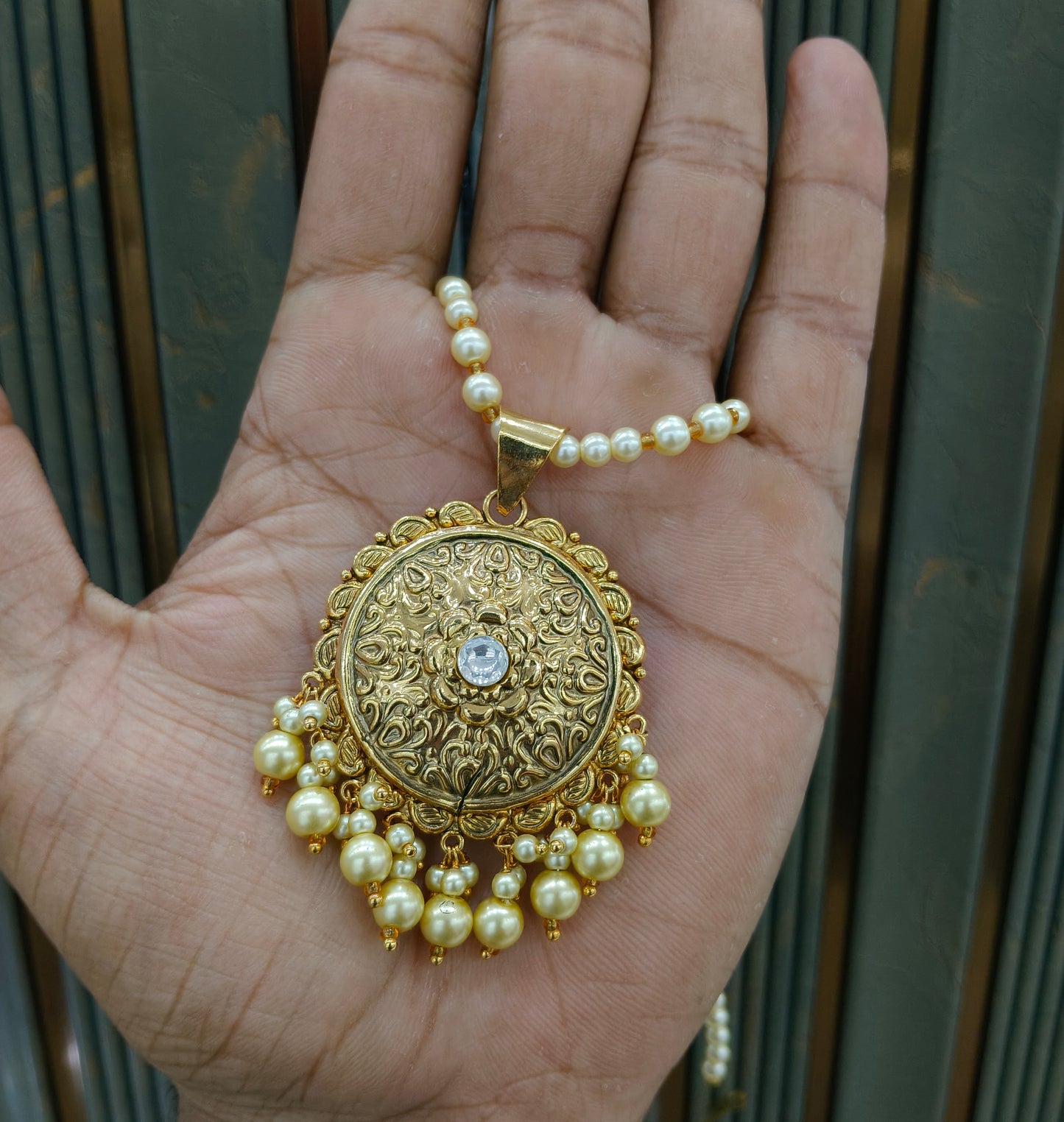 Gold White Jadau Punjabi Style Pendant Mehak Necklace Set