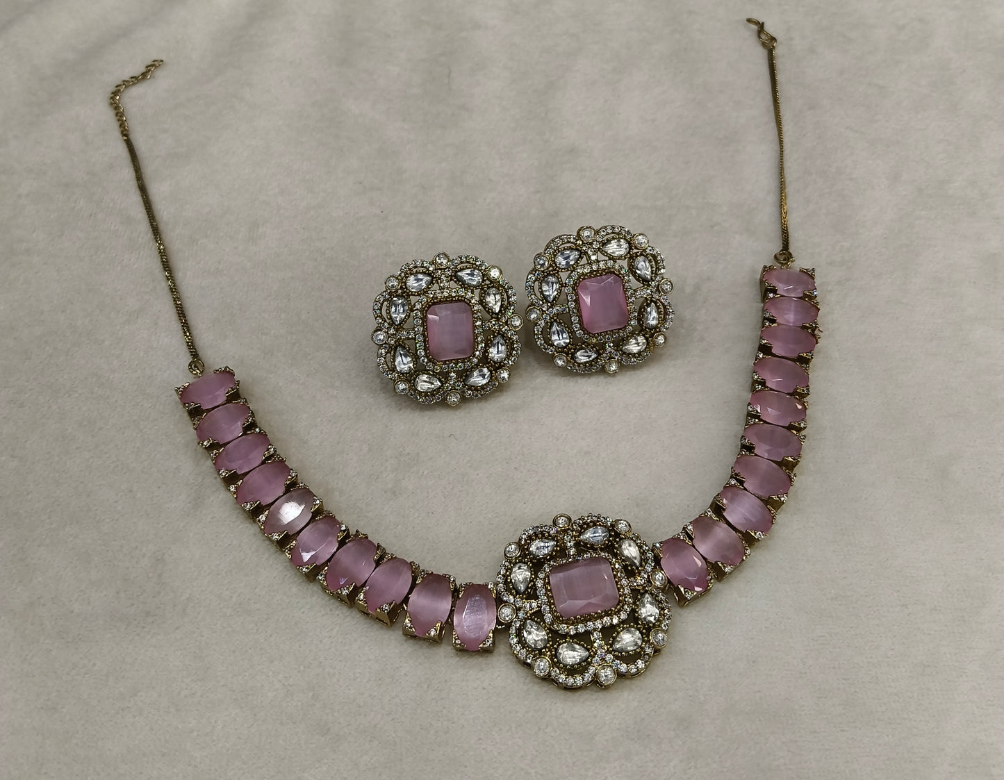 Pink Moissanite Kundan Necklace Jewellery Soma Set