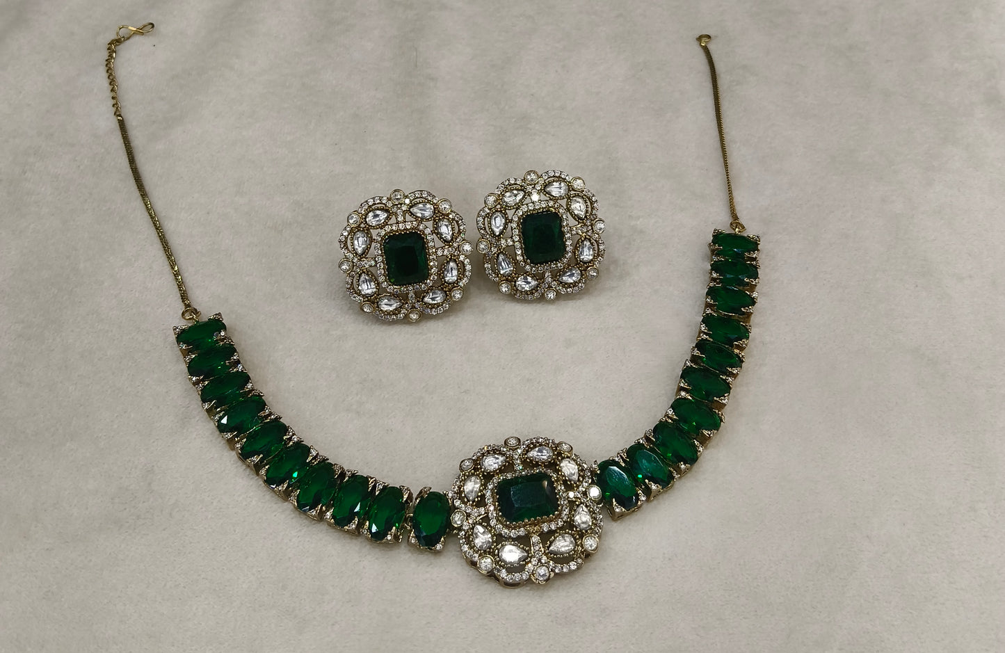 Green Moissanite Kundan Necklace Jewellery Soma Set