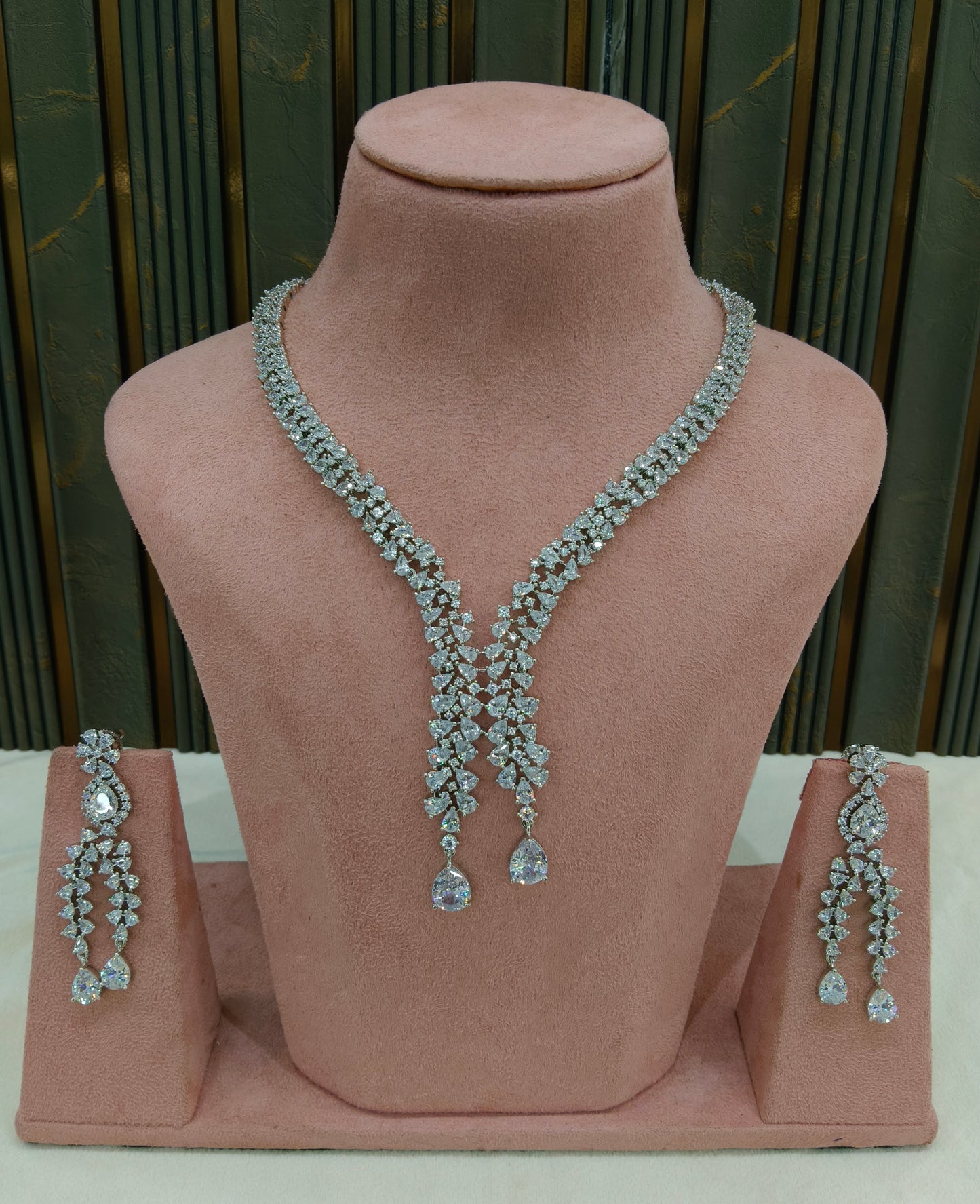Silver American Diamond Ad Necklace Gunaz Sets