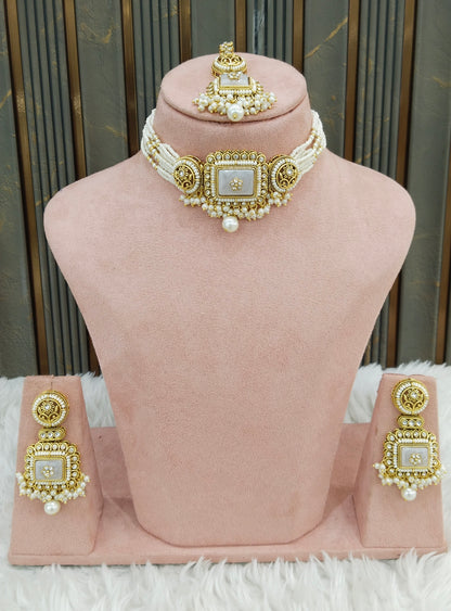 Gold White Kundan Choker Jewellery Rimi Set