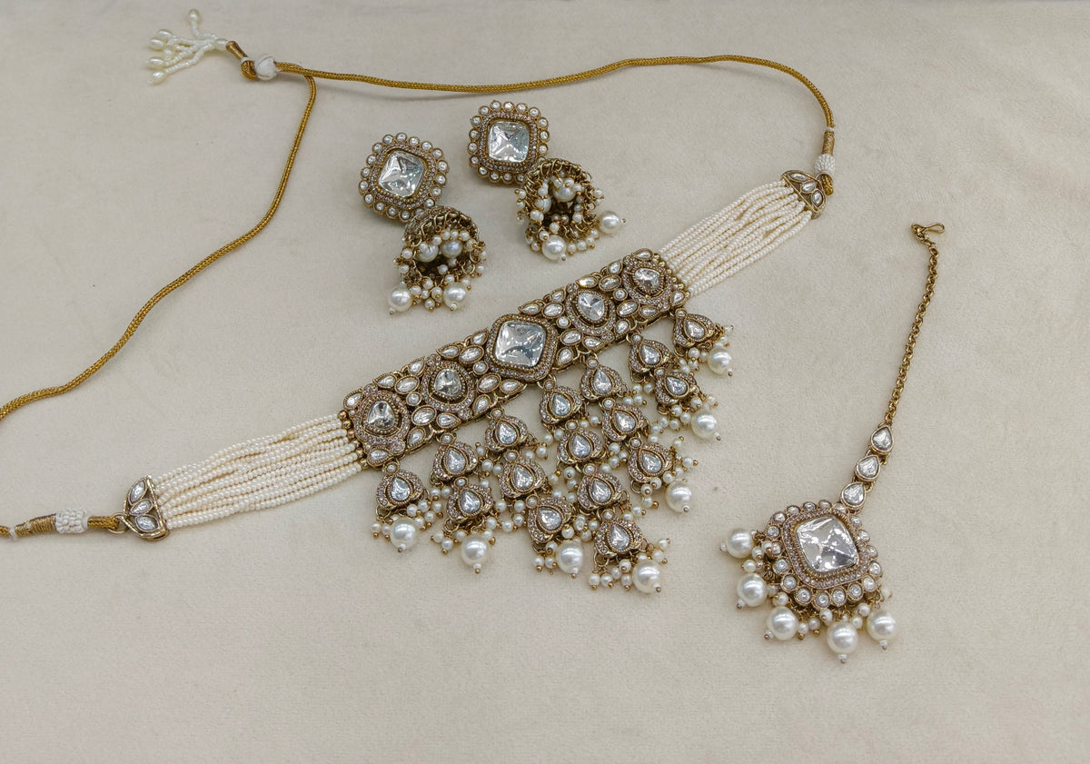 Antique White Moissanite Kundan Choker Jewellery Anita Set