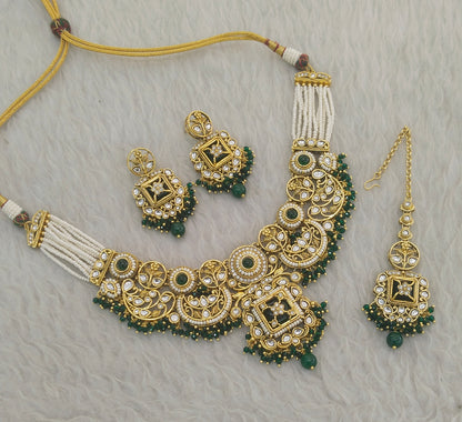 Green Kundan necklace Set/ Indian jewellery kundan Giri sets