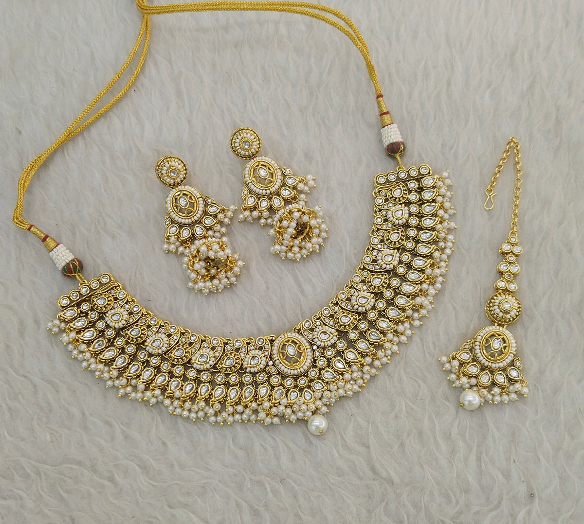 Gold white Kundan necklace Set/ kundan Indian jewellery Gabu sets
