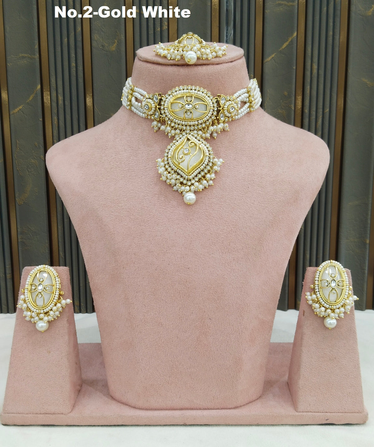 Gold White Kundan Choker Jewellery Fana Sets