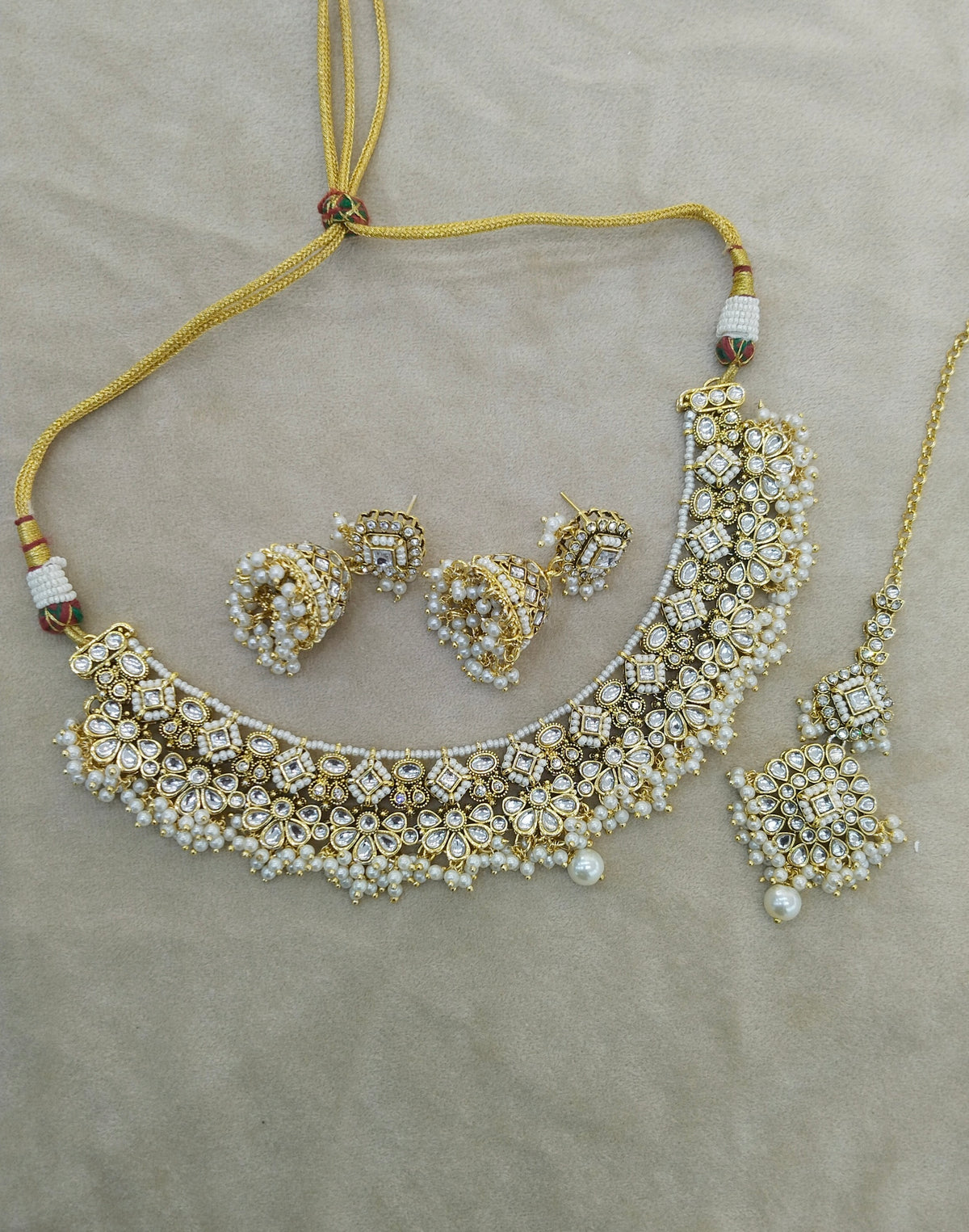 Gold White Kundan necklace Set/ kundan Indian Gila jewellery sets
