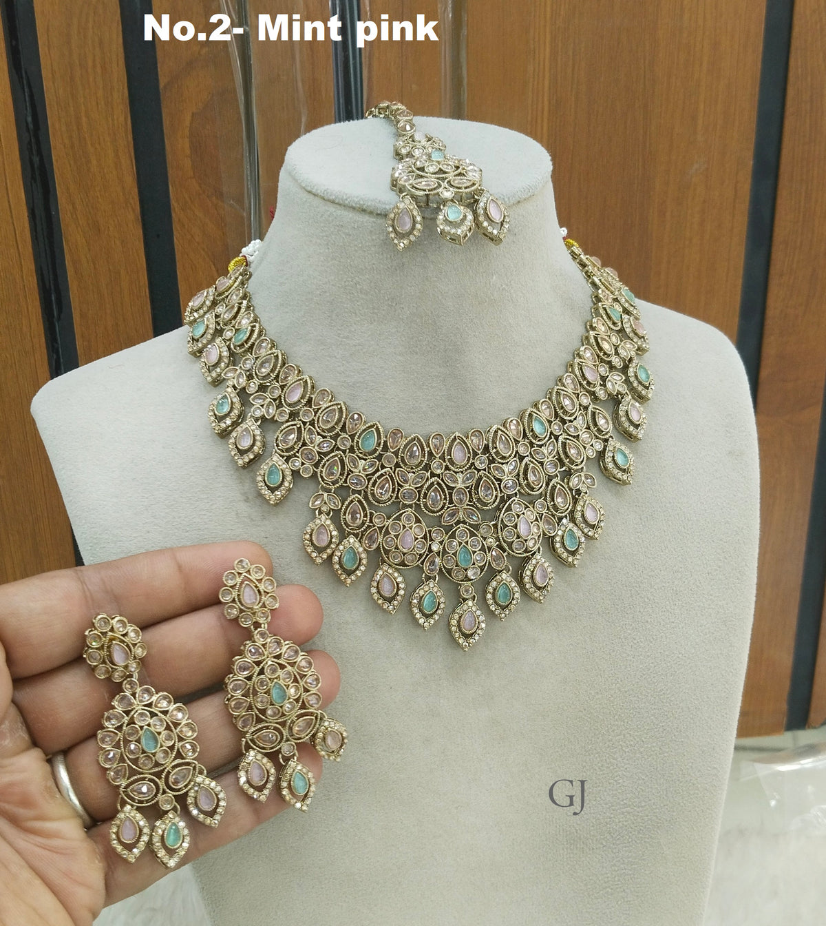 Antique Mint Pink  Ehan Necklace sets