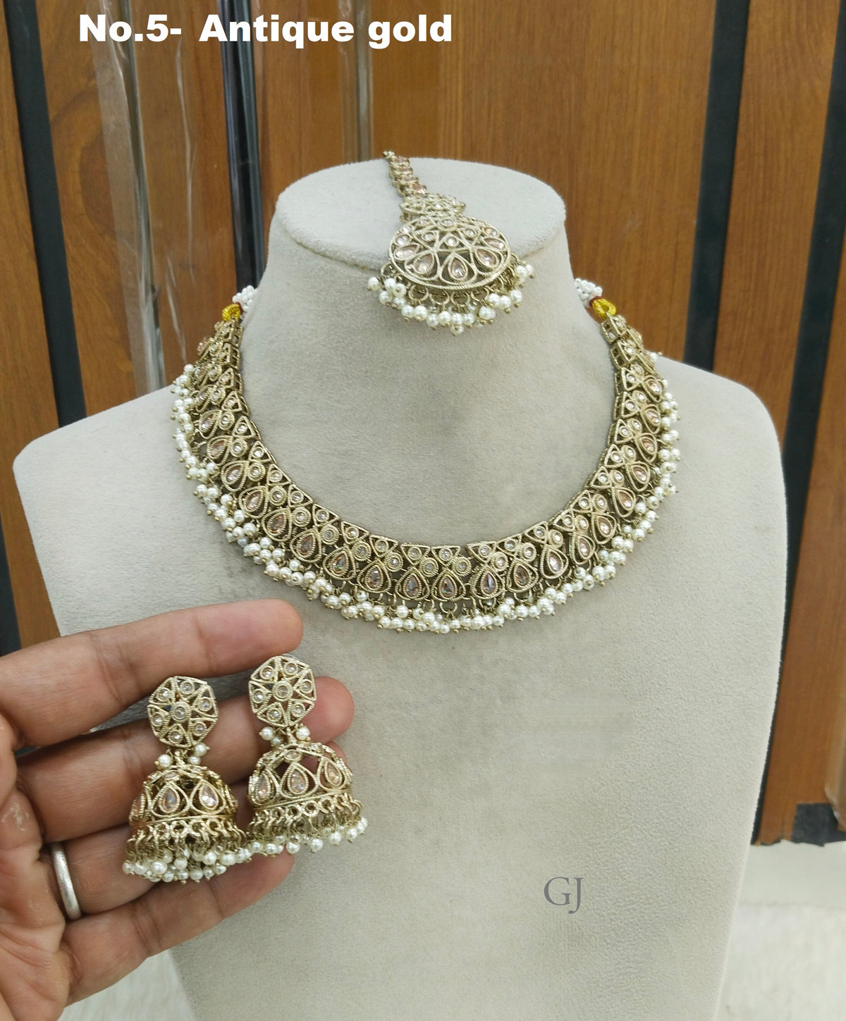 Antique Gold Necklace Eshani sets