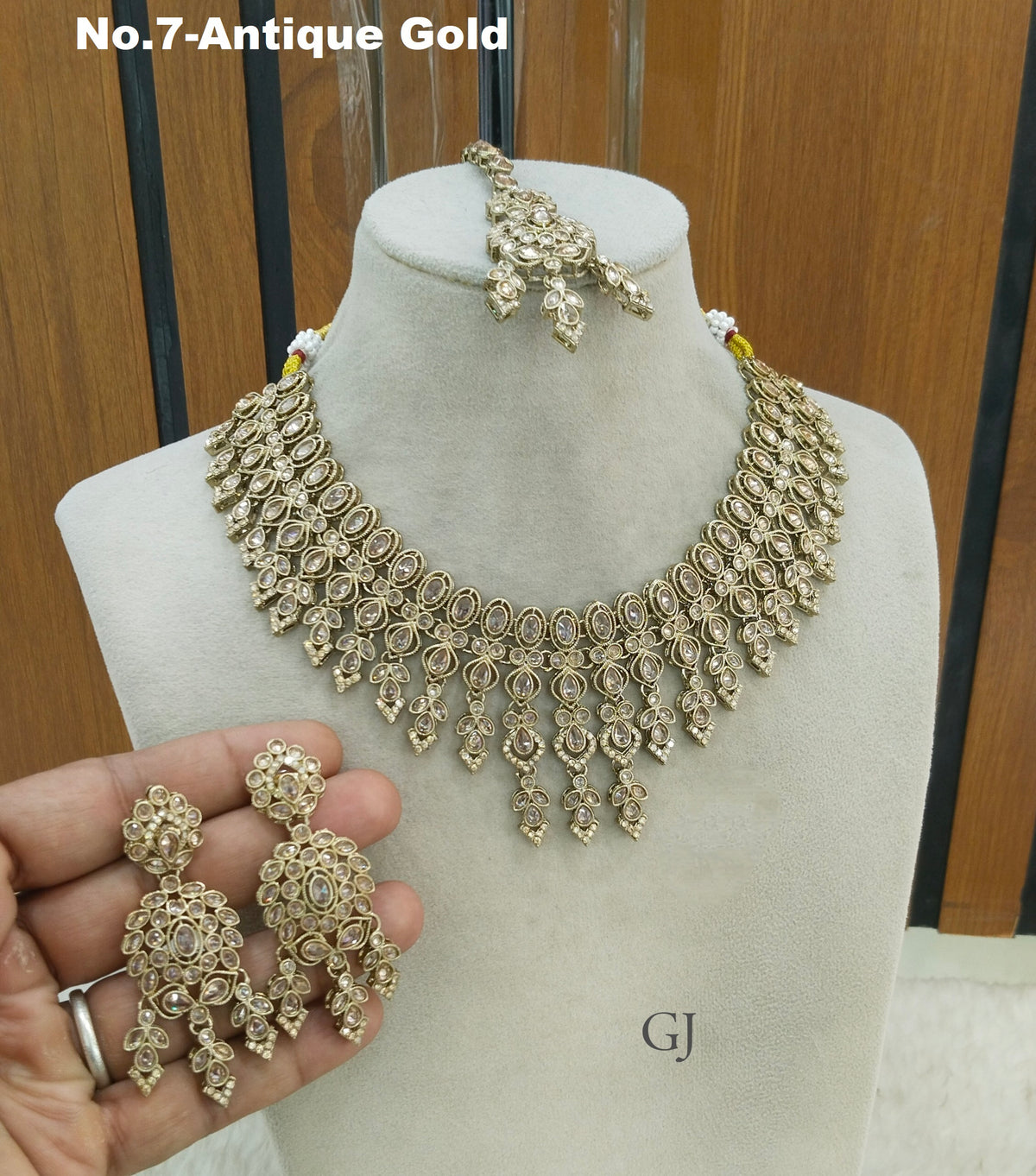 Antique Gold Necklace Baani sets