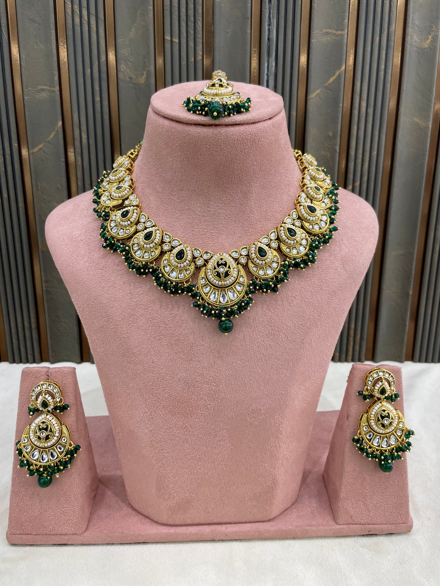 Gold Green Kundan necklace Set/ kundan Indian Ekan jewellery sets