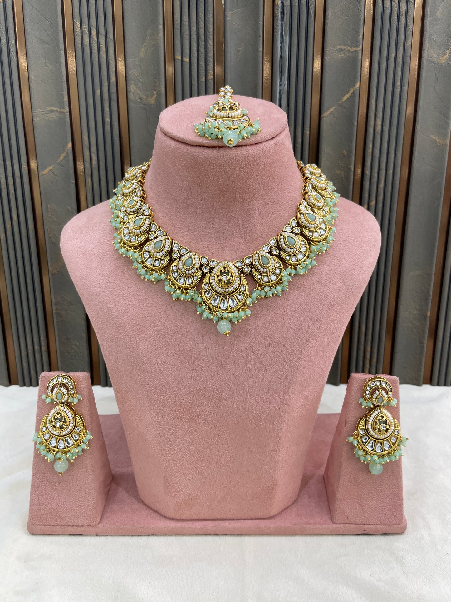 Gold Mint Kundan necklace Set/ kundan Indian Ekan jewellery sets