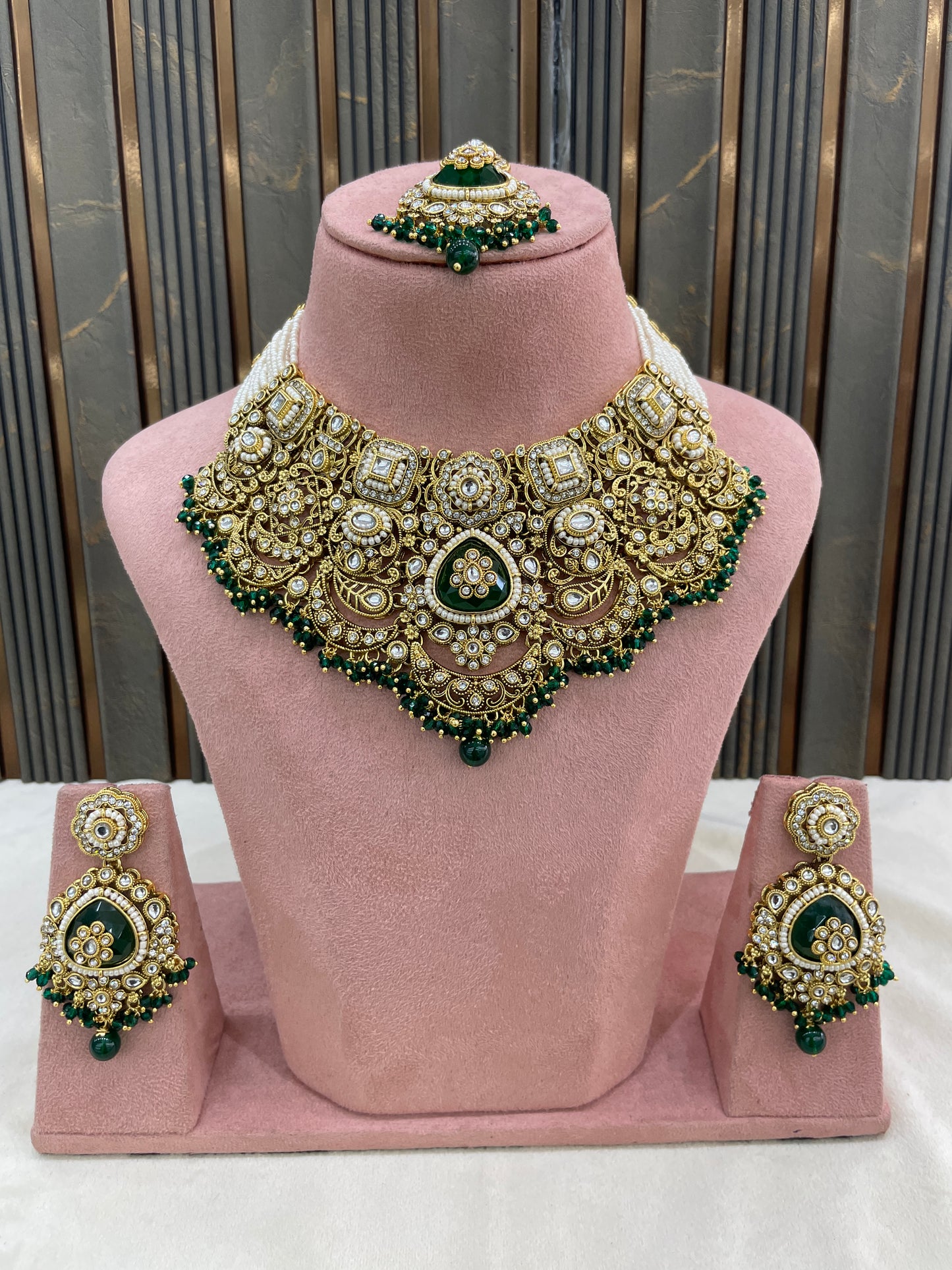 Gold Green Kundan necklace Set/ kundan Indian Harjot jewellery sets