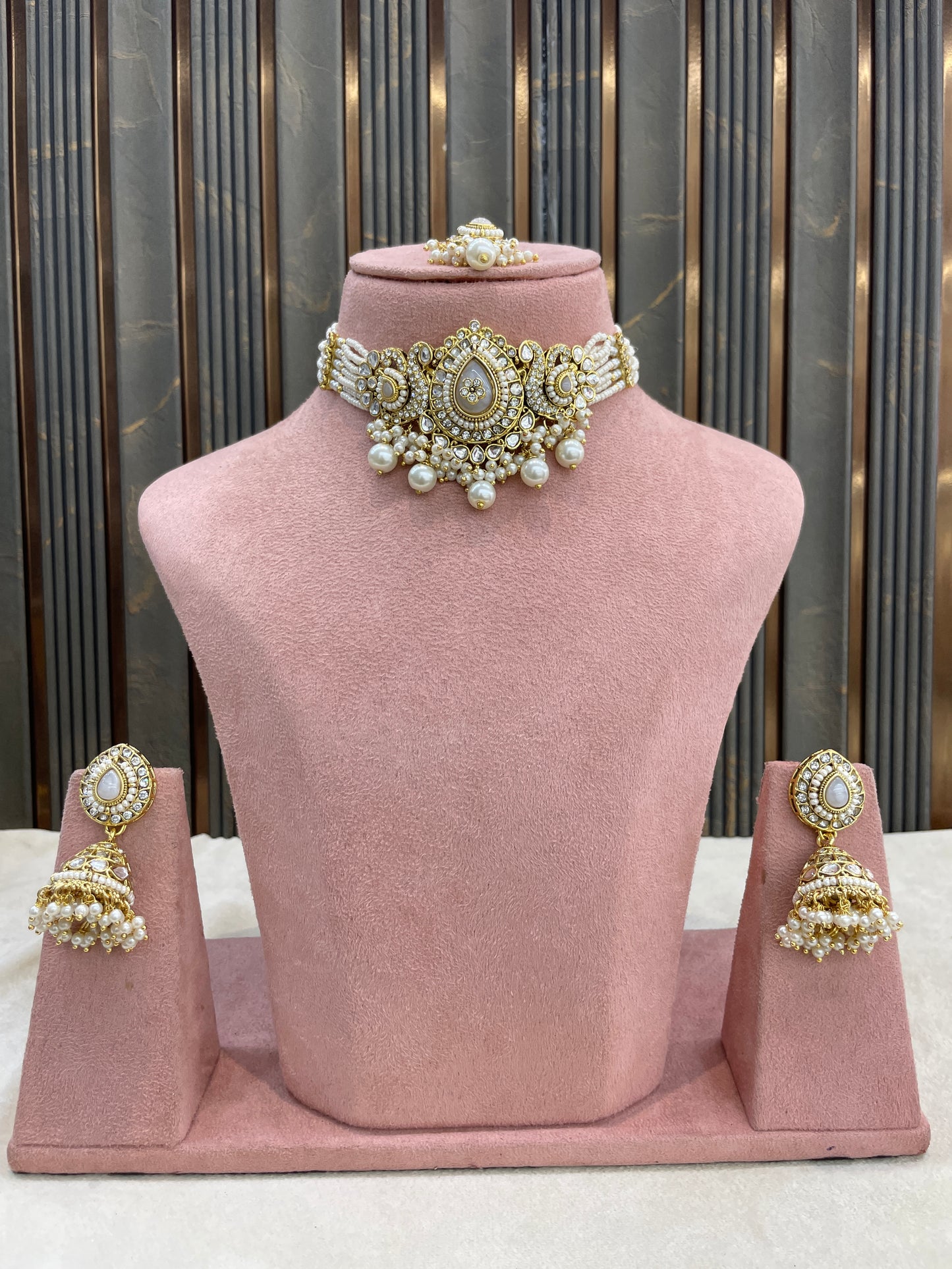 Gold White Kundan Choker Set/ kundan Indian Vamika jewellery sets